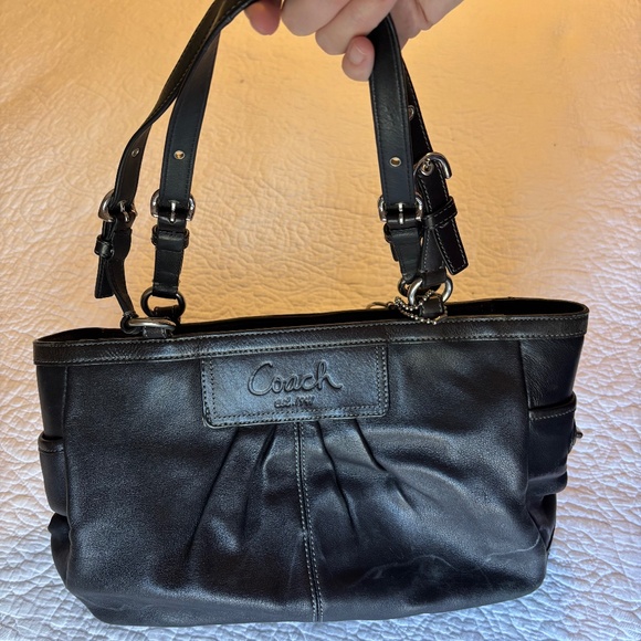 Coach purse - Picture 1 of 5